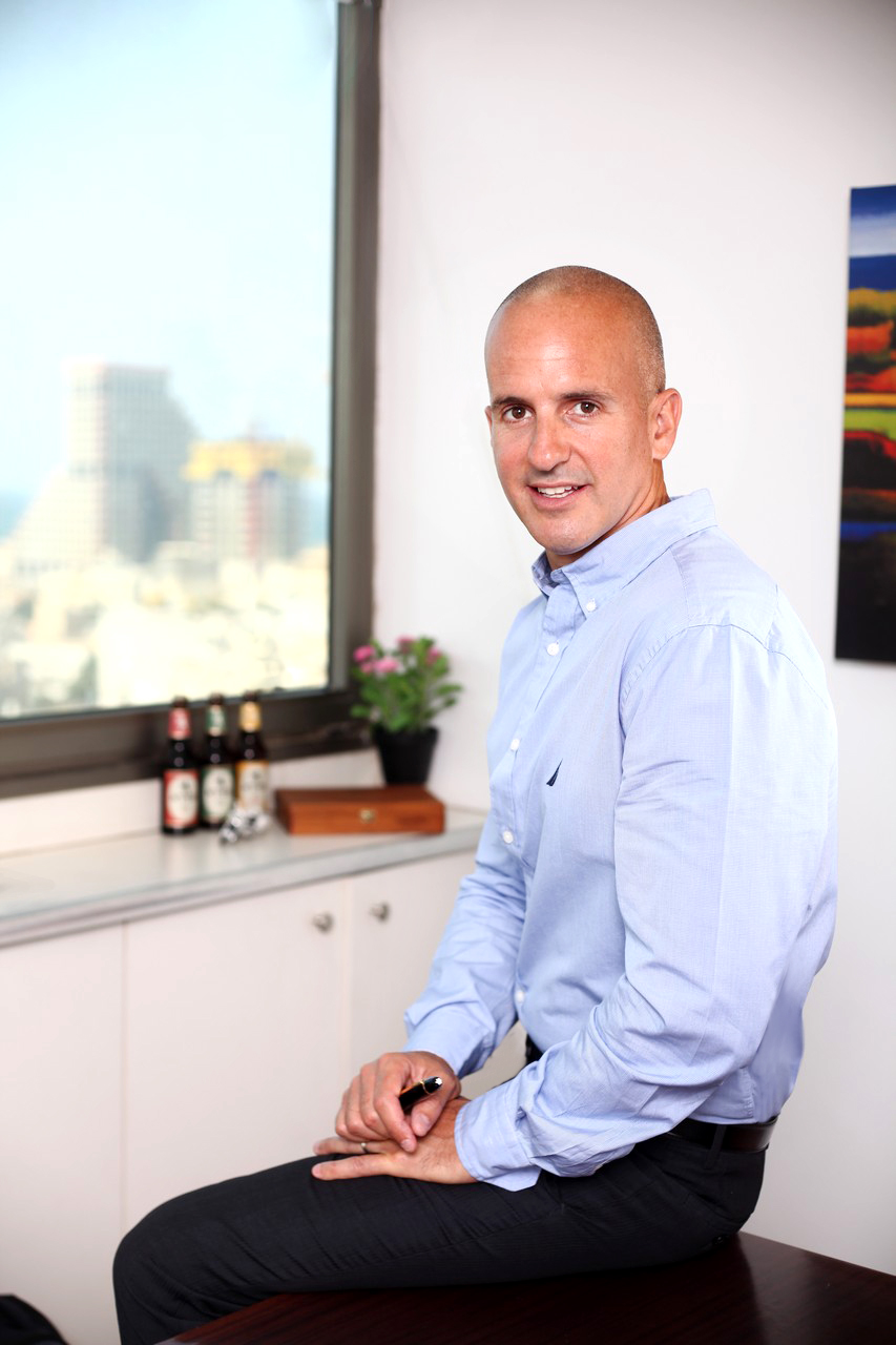 רו"ח תמיר שפירא – התאגדות כחברה או עסק עצמאי