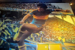 דייארו מראדונה. ליאור סילוק. כתבה על נאפולי