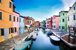 boats on canal between houses during daytime - Rialto Bridge, Venice Italy - the tourist guide, Oded Gold. שלומי טהורי 